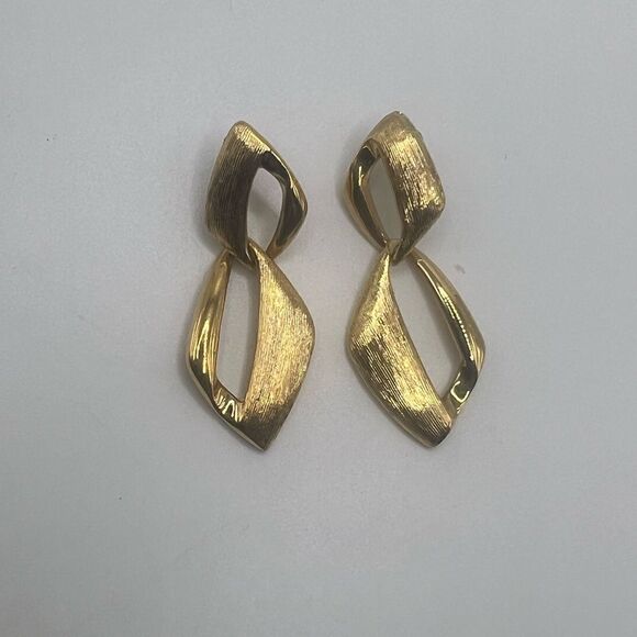 Vintage Napier Geometric Gold Tone Earrings. Standard Back Earrings. - Picture 2 of 7